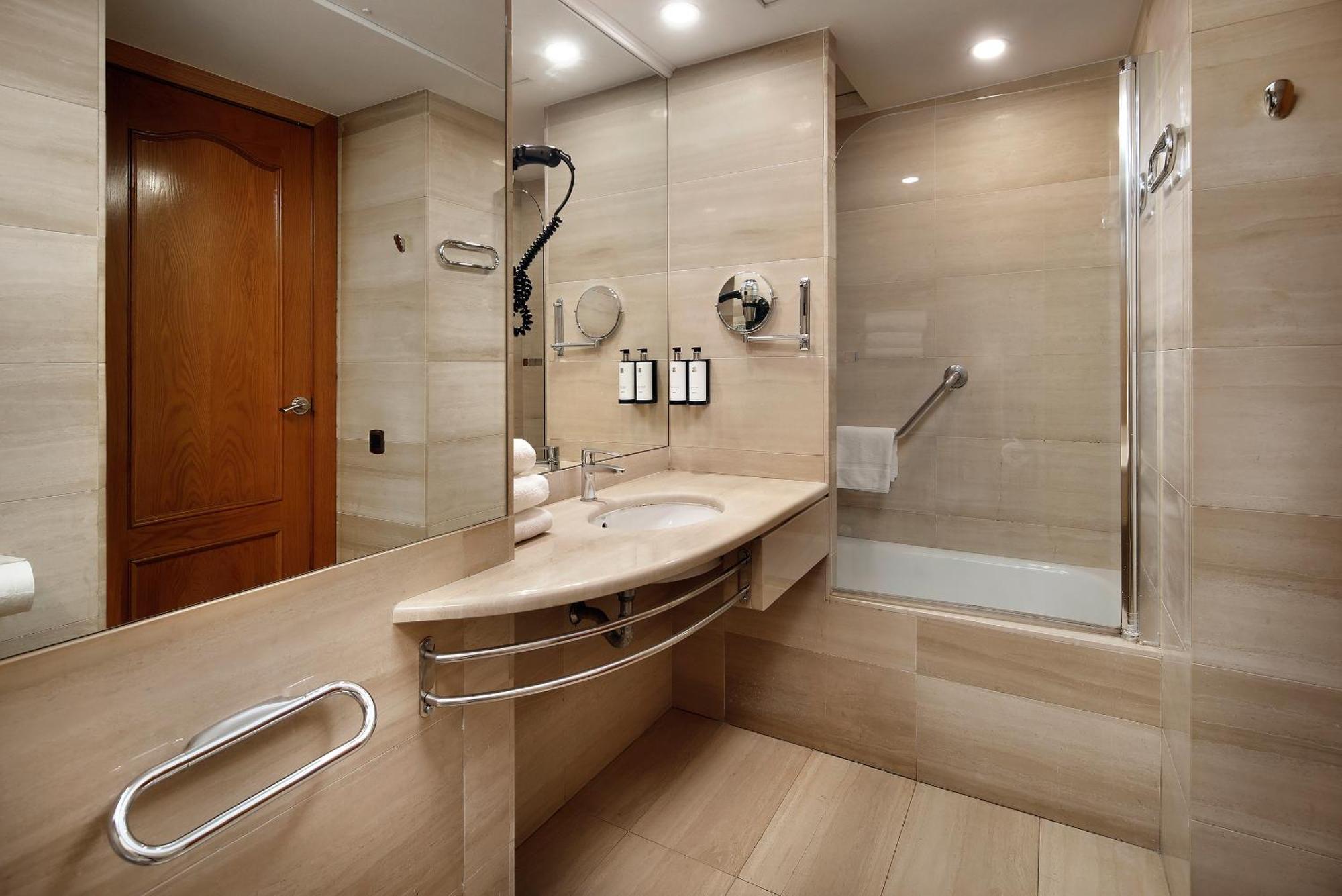 Apartaments-Hotel Hispanos 7 Suiza Barcelona Eksteriør billede