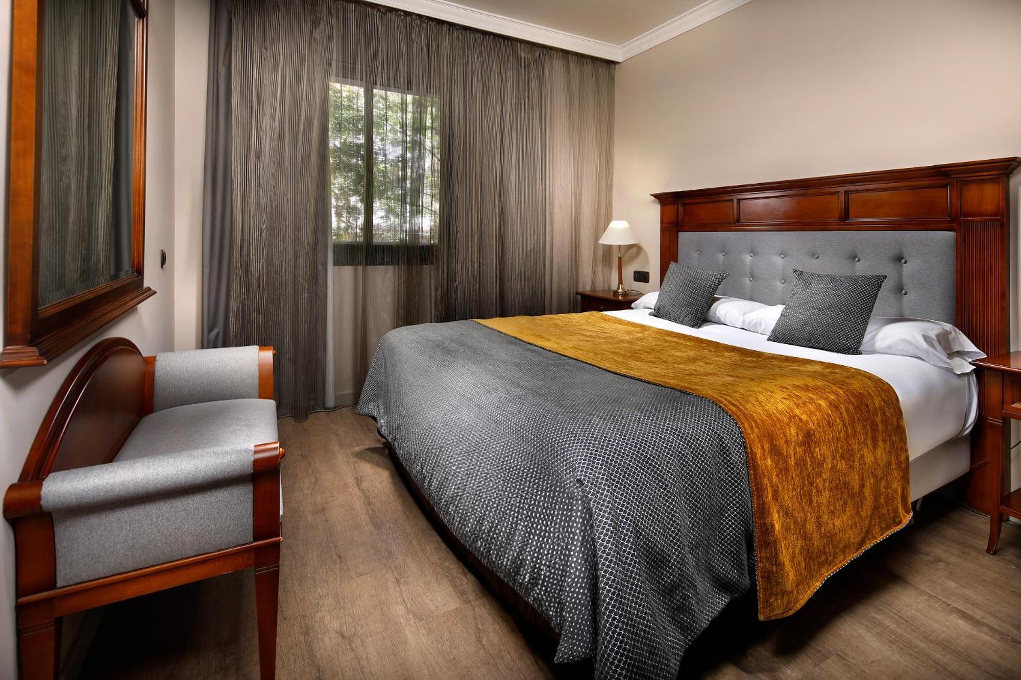 Apartaments-Hotel Hispanos 7 Suiza Barcelona Eksteriør billede