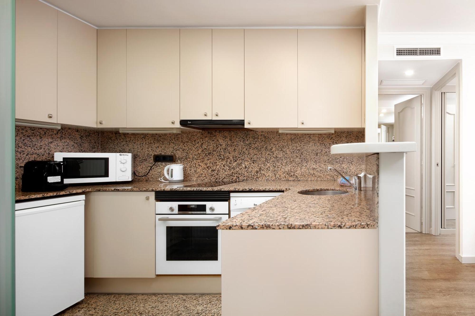 Apartaments-Hotel Hispanos 7 Suiza Barcelona Eksteriør billede