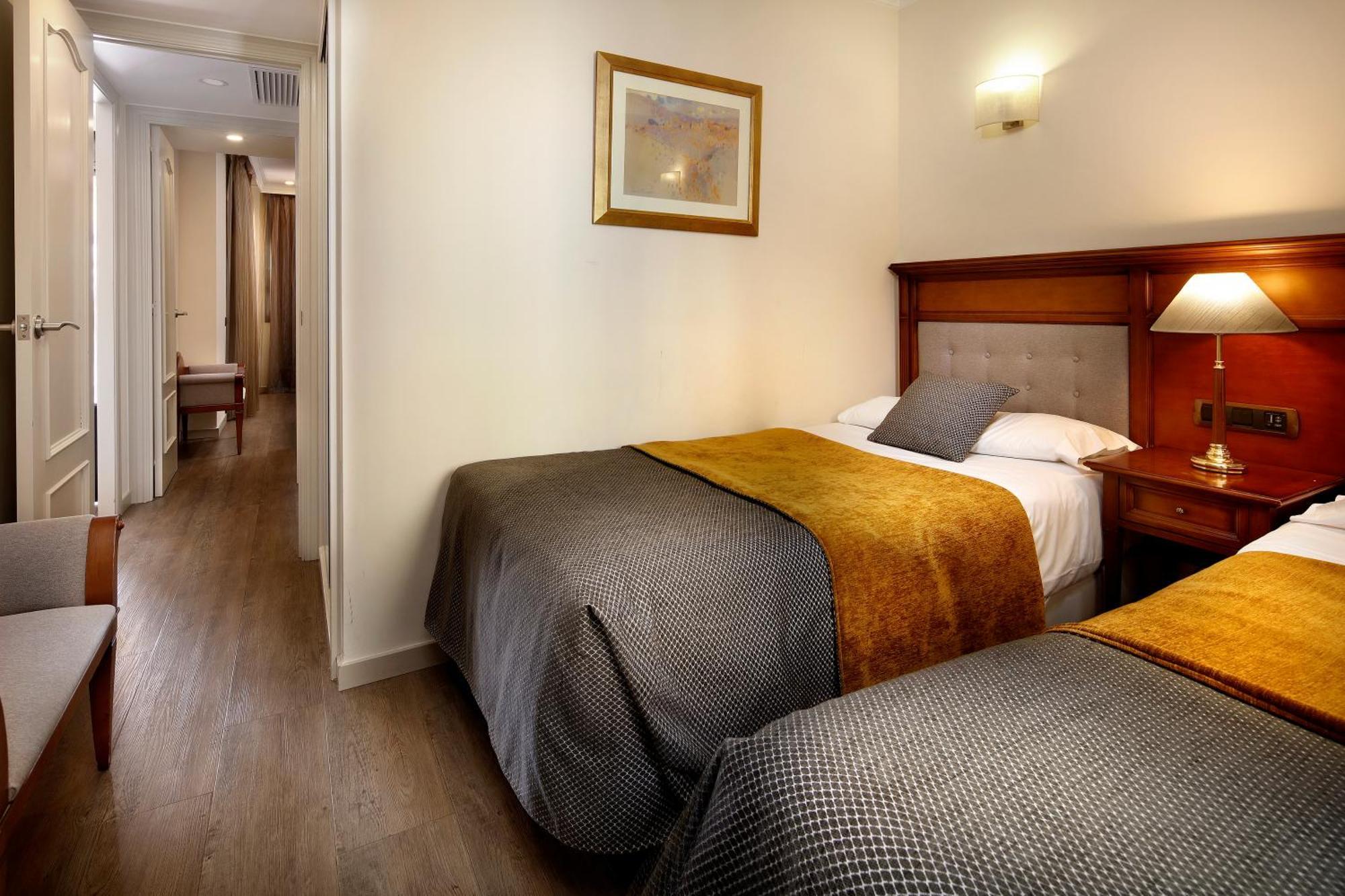 Apartaments-Hotel Hispanos 7 Suiza Barcelona Eksteriør billede