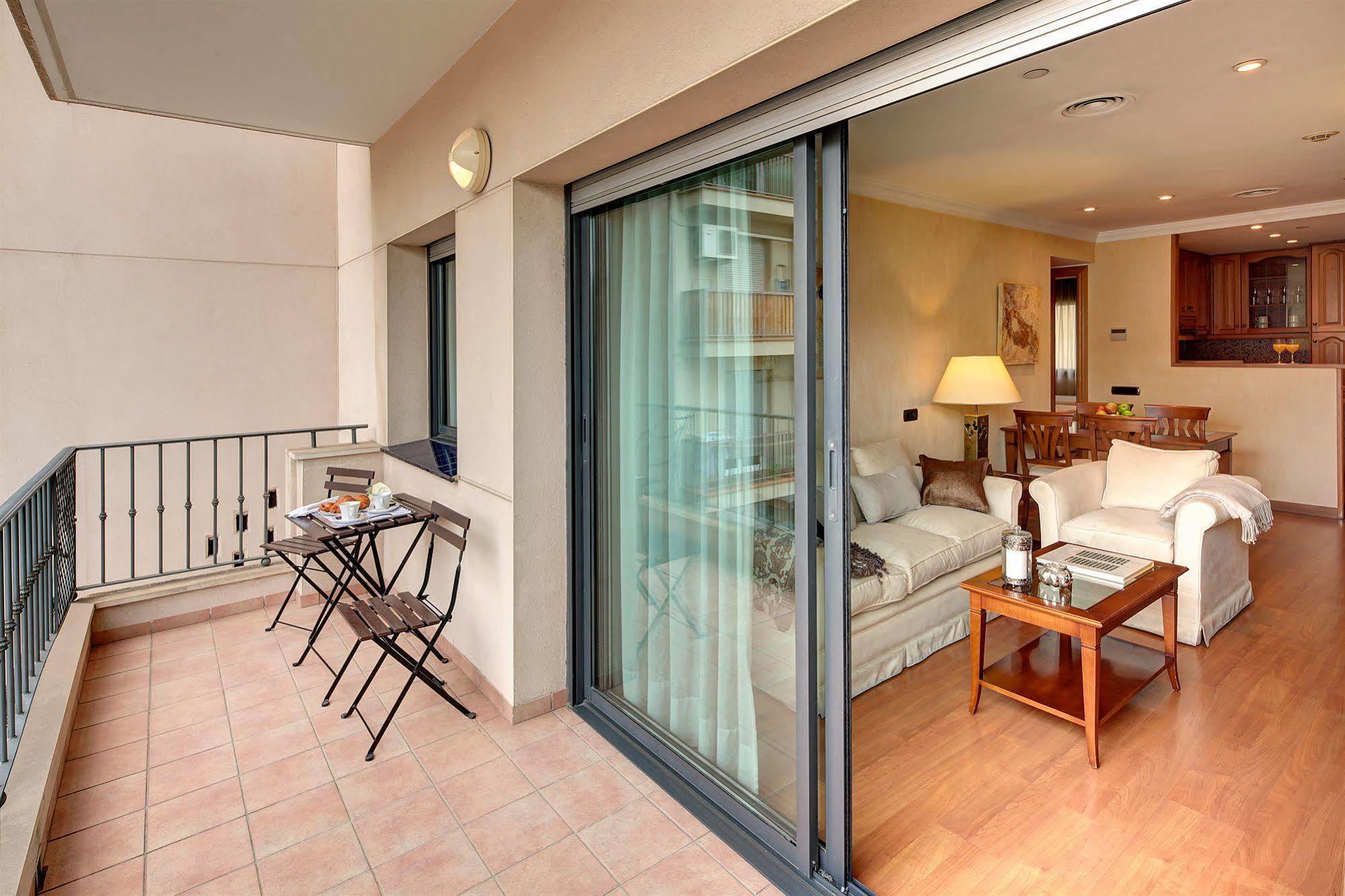 Apartaments-Hotel Hispanos 7 Suiza Barcelona Eksteriør billede